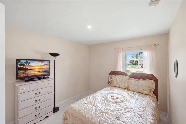 Guest Room 1