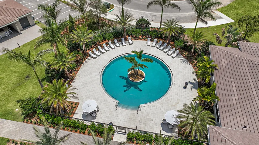 Verano-Resist-Pool-Aerial-Daylight-Web