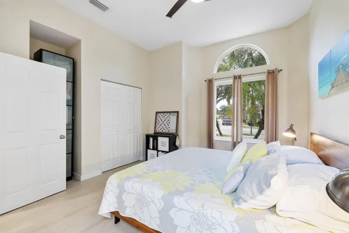 12472 Nw 57th St_051