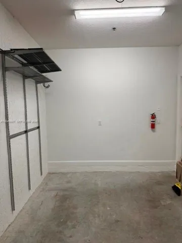 One car garage
