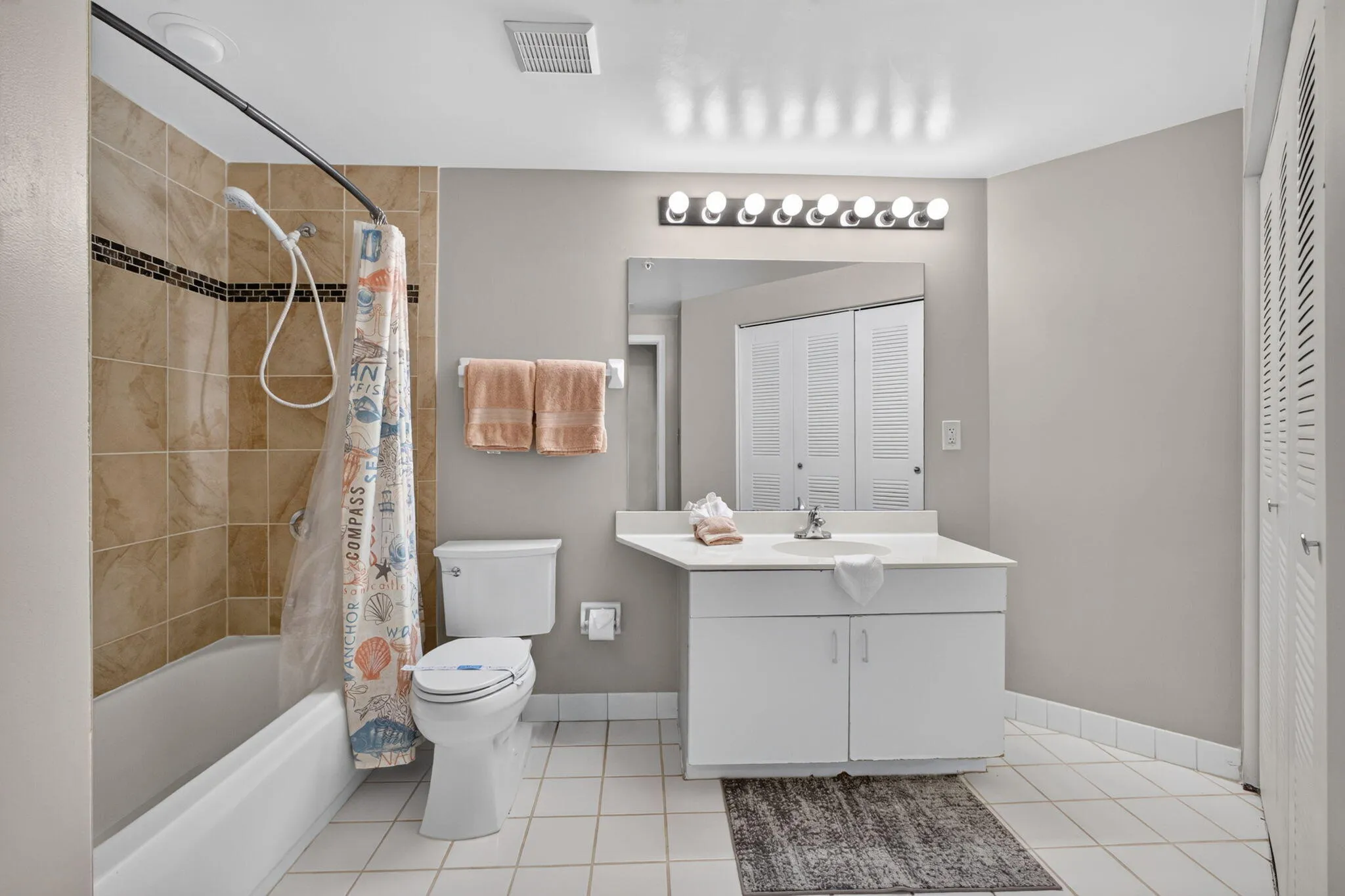 2nd Bathroom