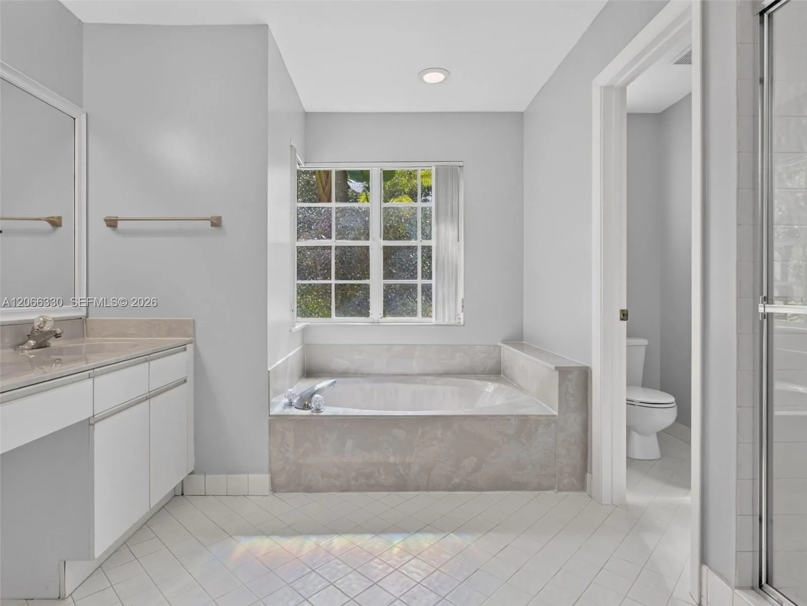 Property photo 78