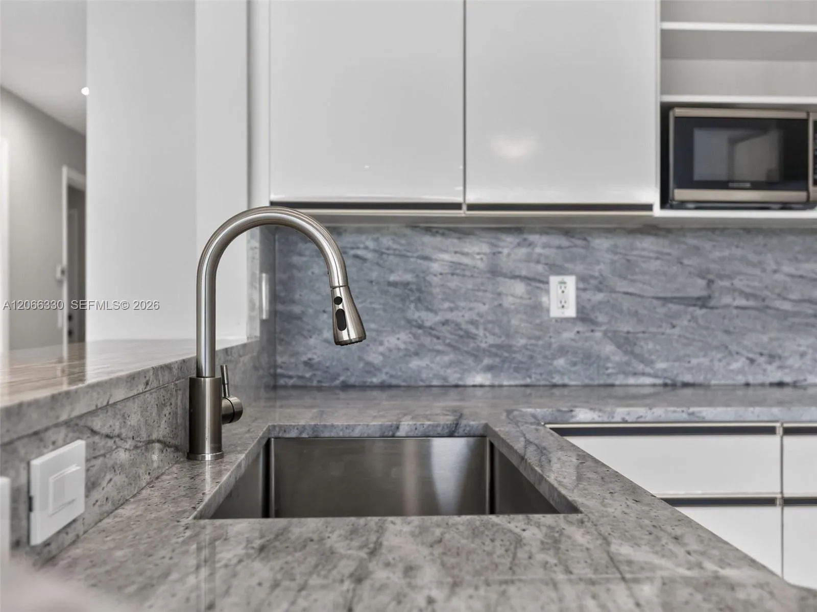 Property photo 94