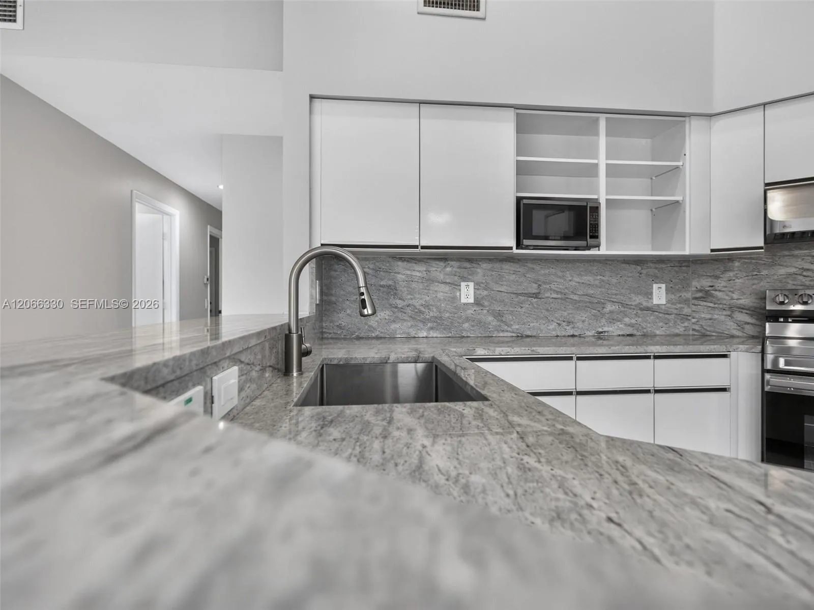 Property photo 93