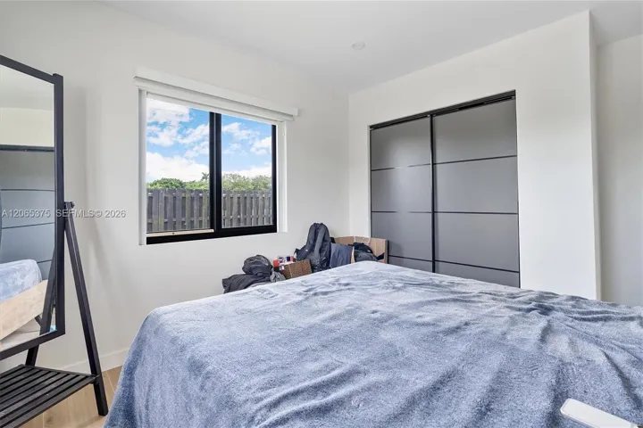 Photo 34