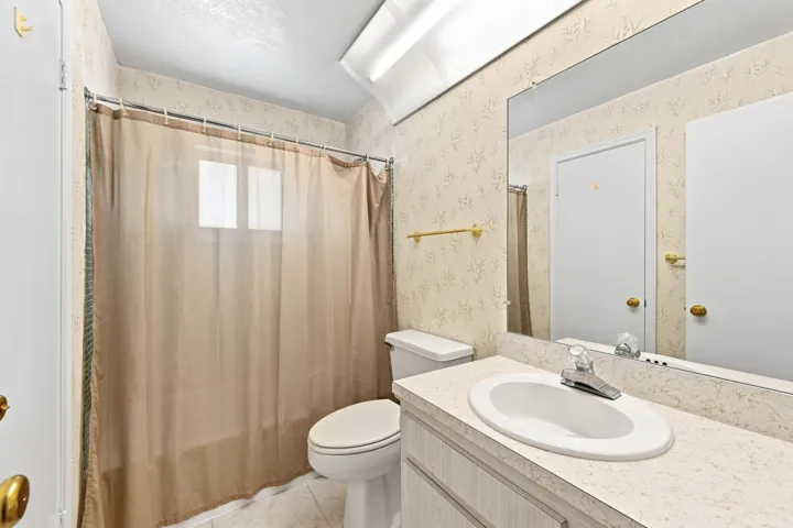 Guest bathroom
