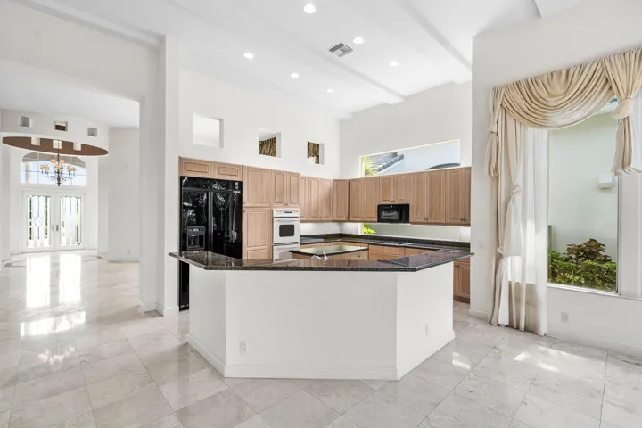 7700 Bella Verde - 2026 (14)