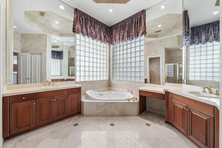 7700 Bella Verde - 2026 (29)