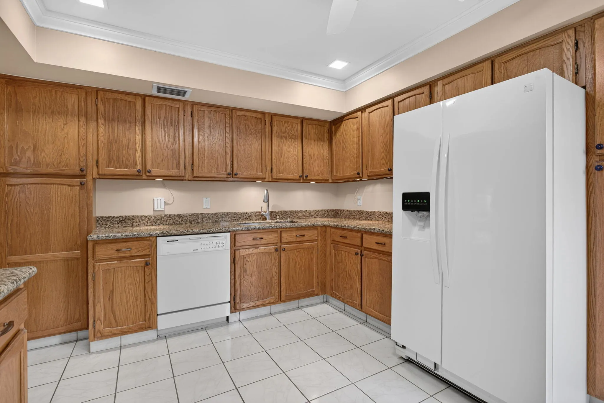 LOADS OF COUNTER SPACE