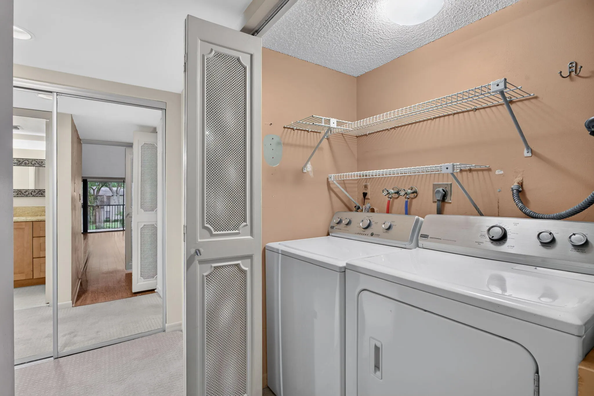 FULL SIZE WASHER DRYER
