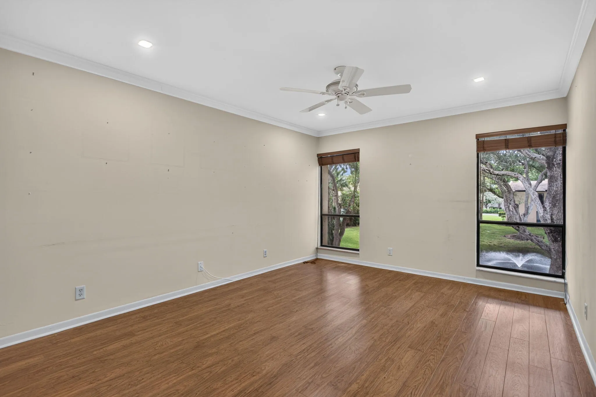 2ND BEDROOM RECESSED LIGHTS