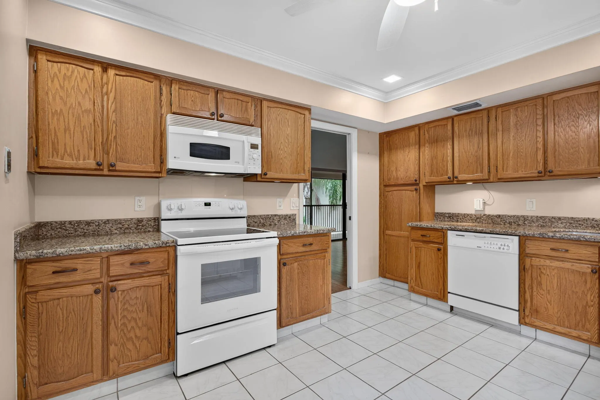 JUMBO KITCHEN