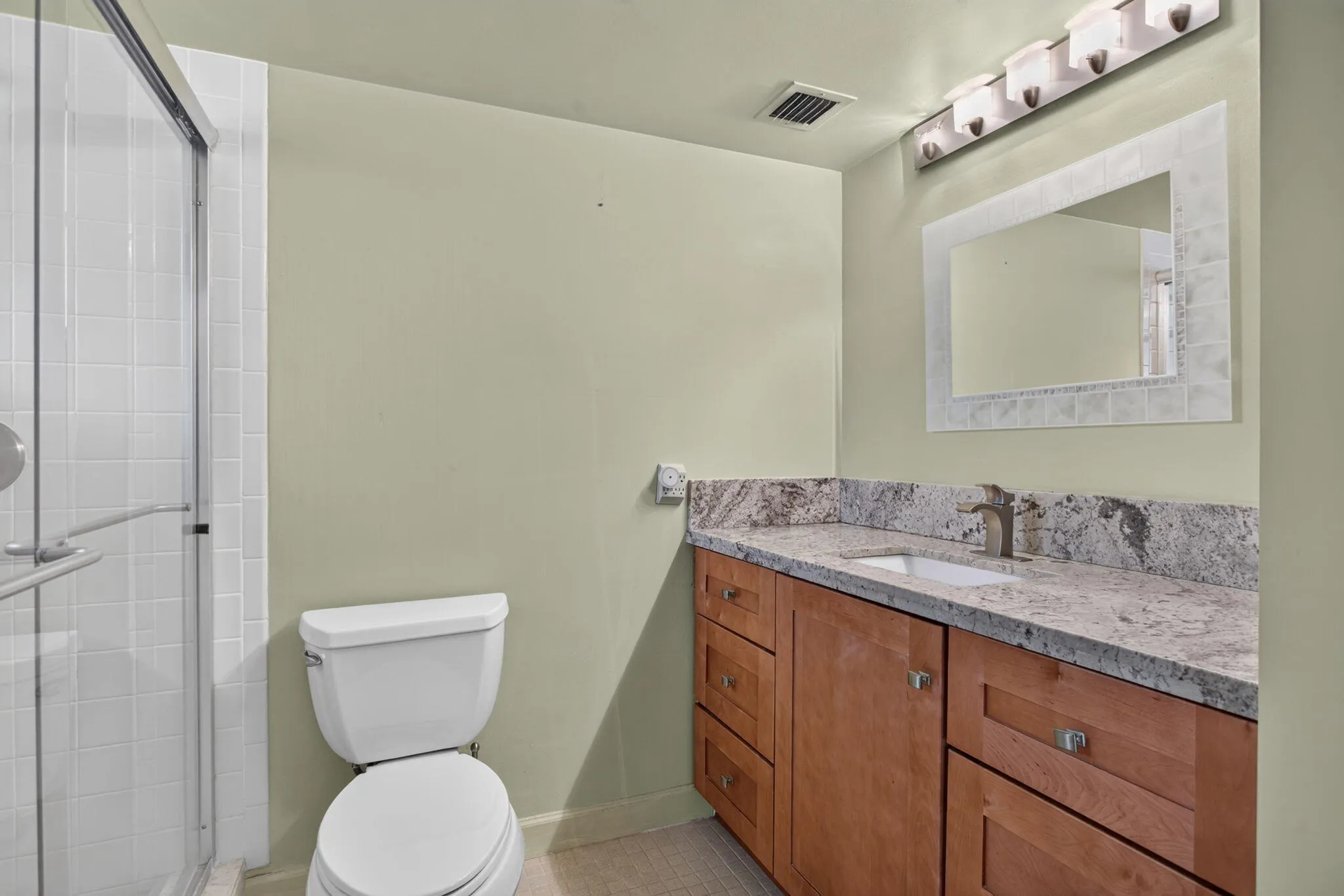 MAIN BEDROOM BATH