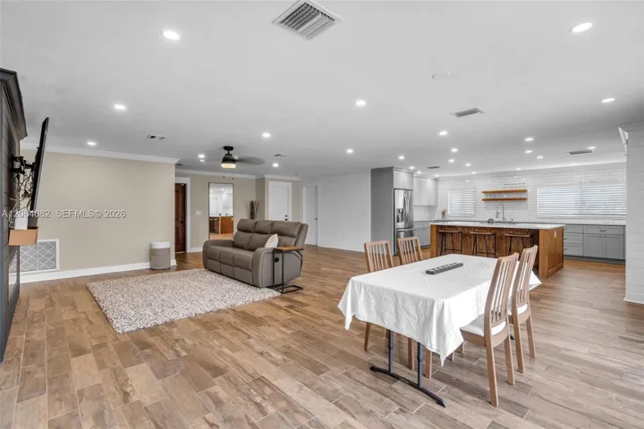 Dining/Living
