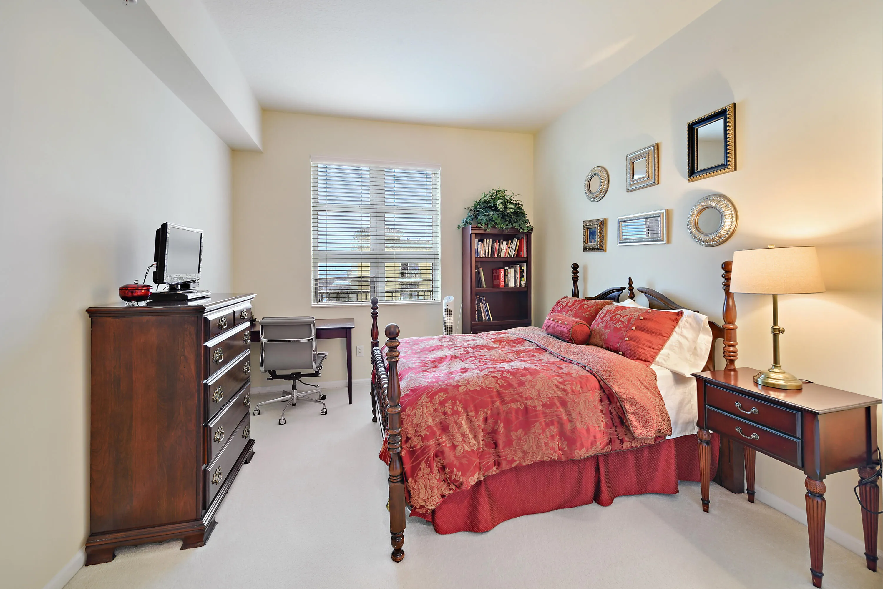 403 S Sapodilla Ave_#817_Nancy Stamataki