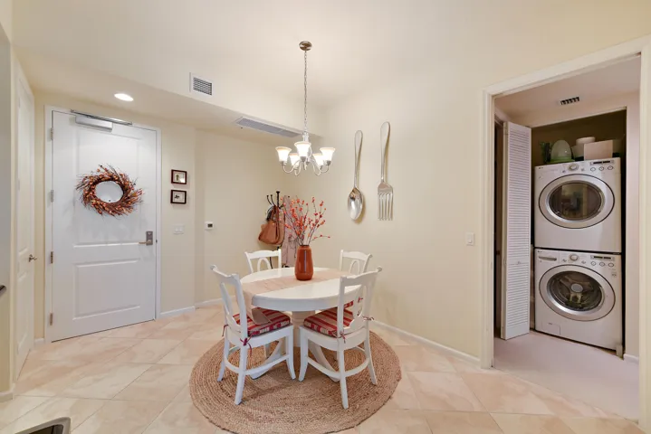 403 S Sapodilla Ave_#817_Nancy Stamataki