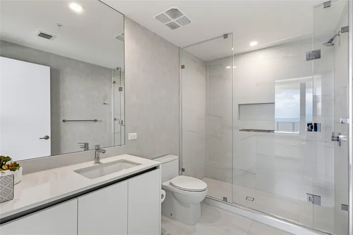 Bathroom #2