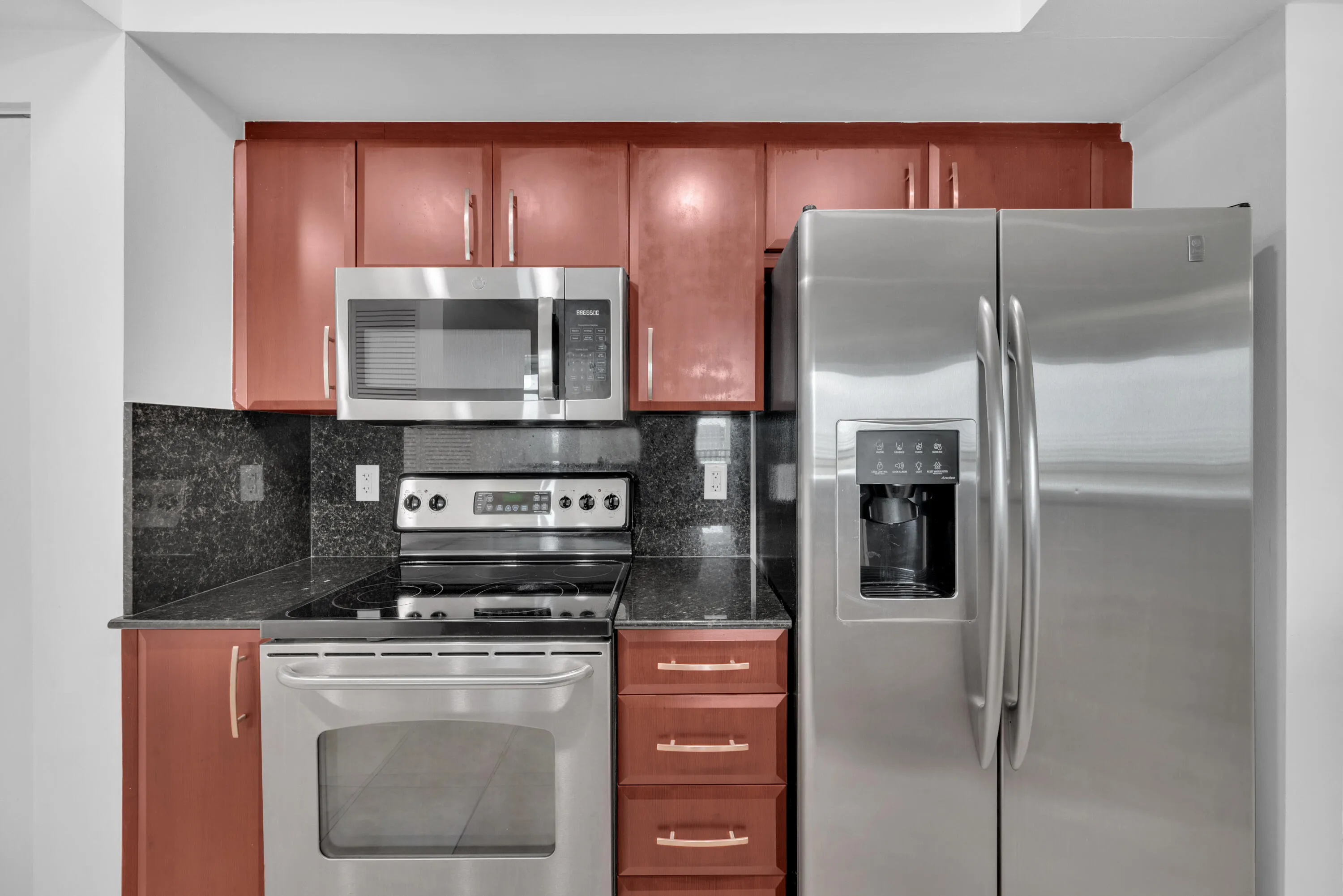 15 - 403 S Sapodilla 612