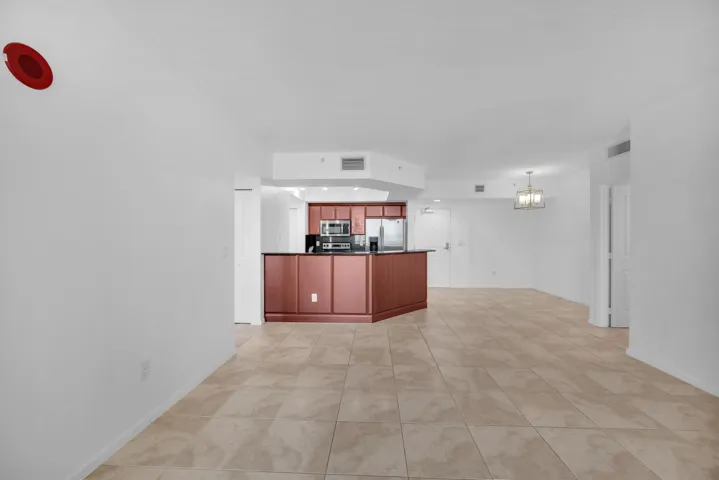 25 - 403 S Sapodilla 612