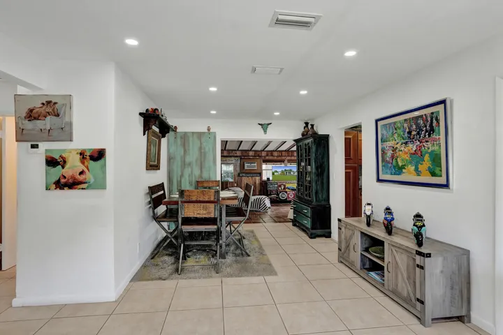 living/dining​​‌​​​​‌​​‌‌​‌‌​​​‌‌​‌​‌​‌​​​‌​​