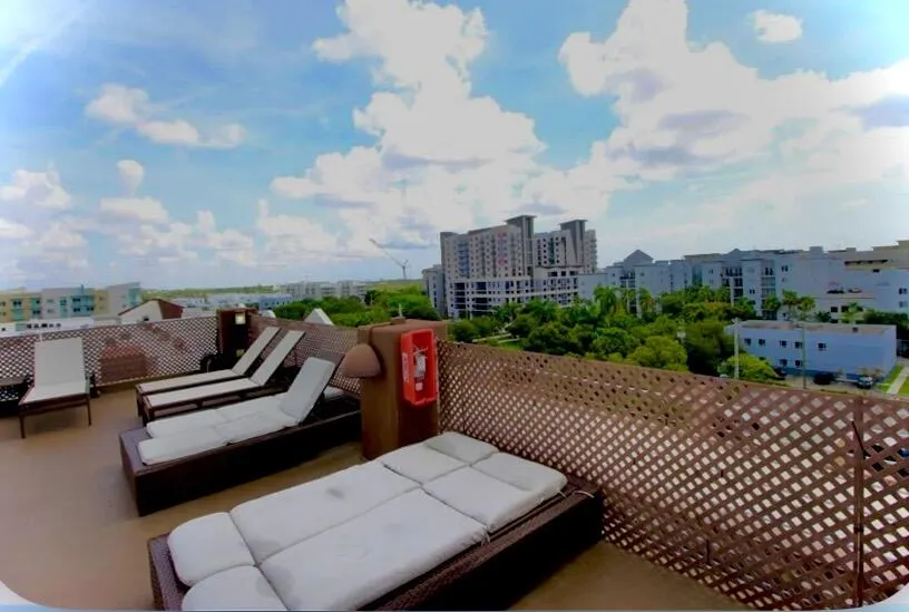 Roof deck