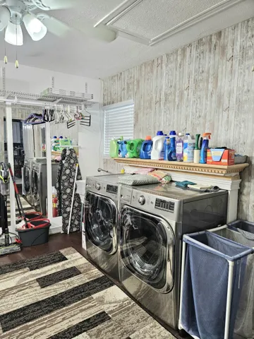 Laundry Room 807