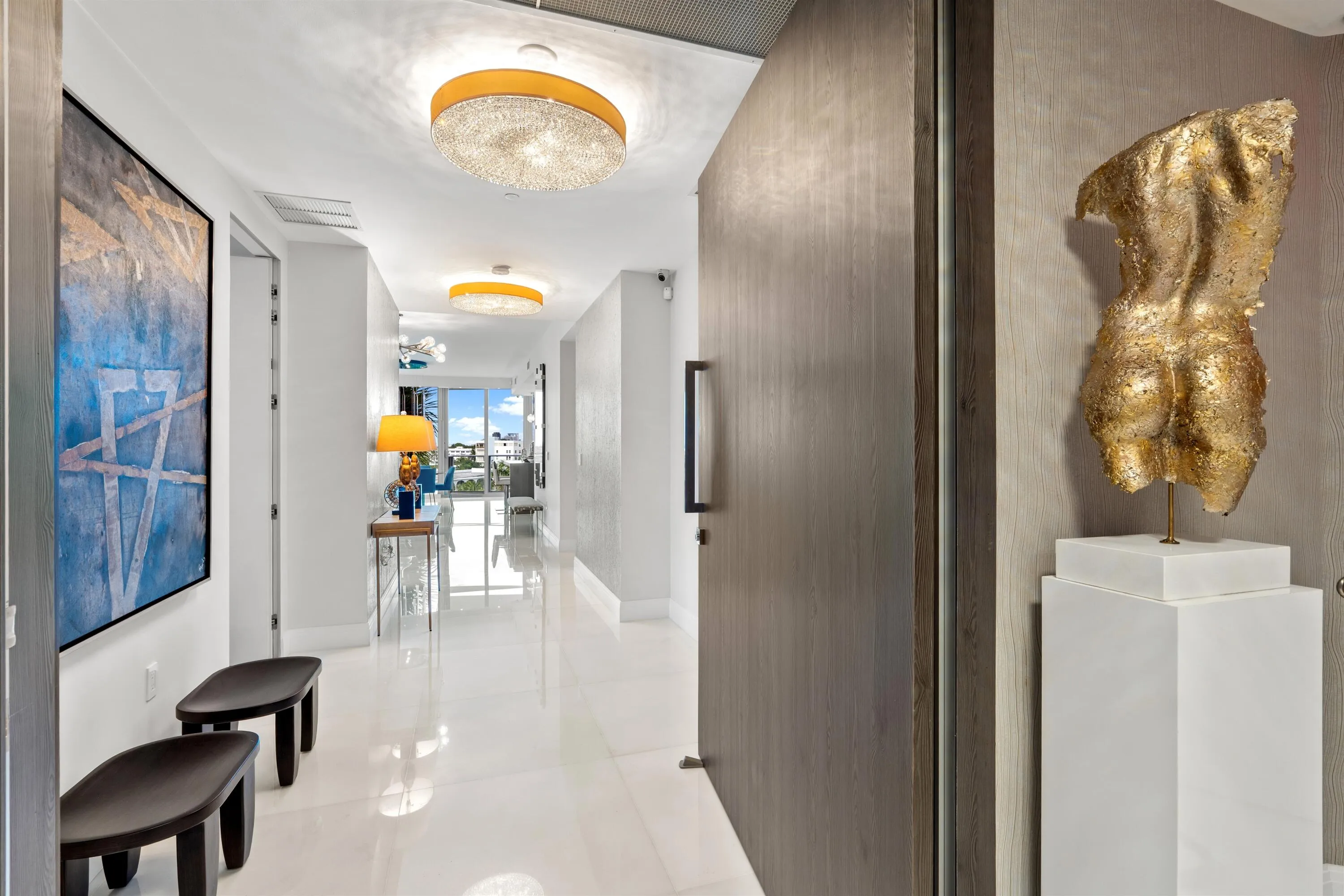 FOYER