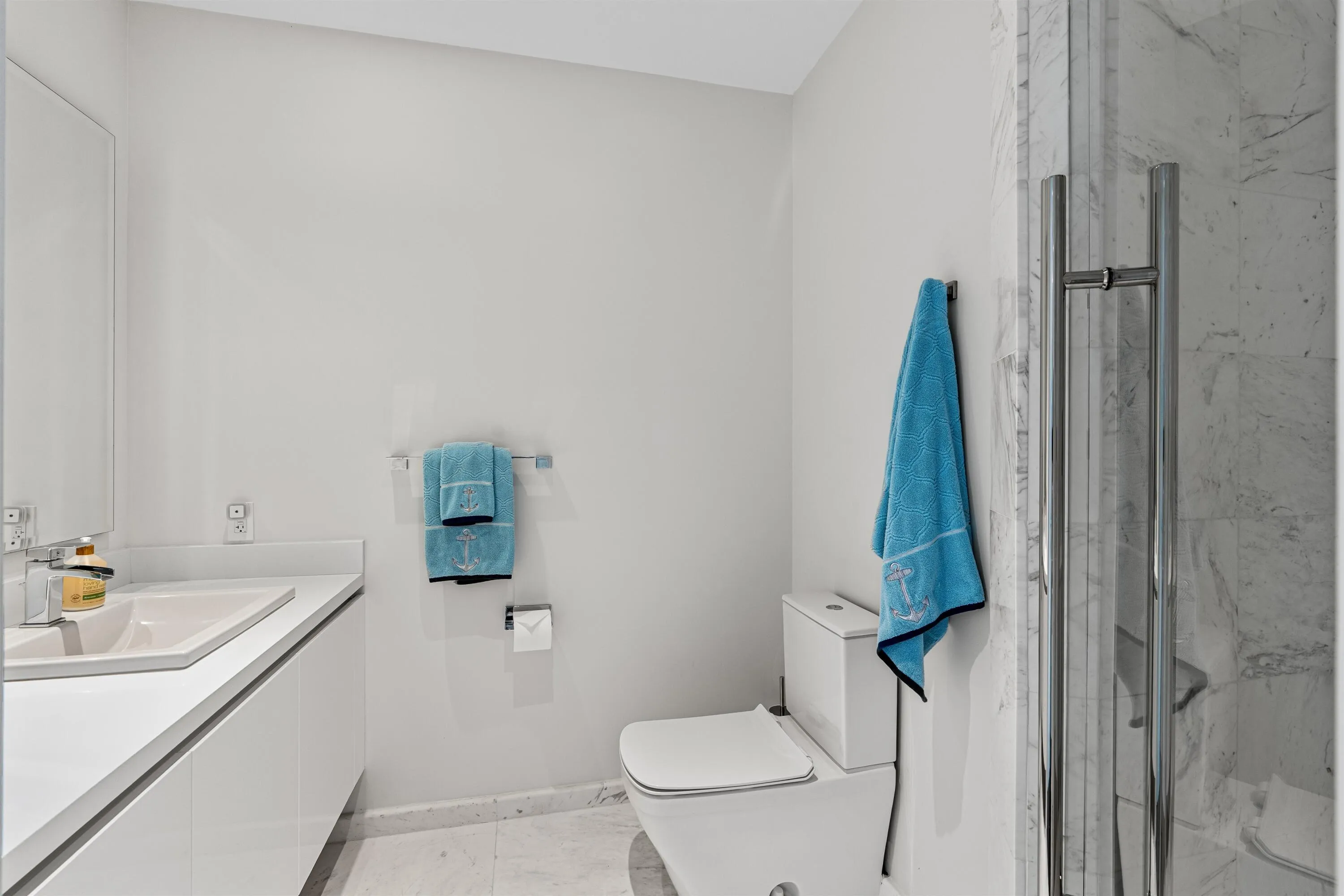 BATHROOM_1