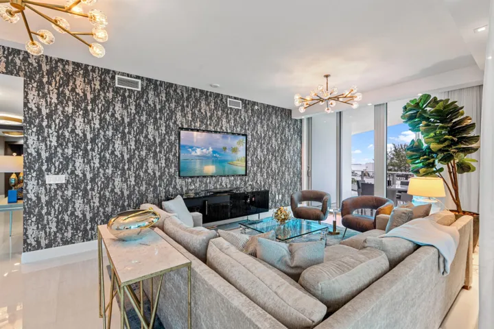 LIVING_ROOM