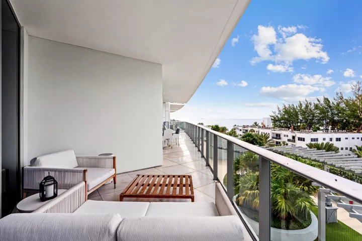 BALCONY_SEATING
