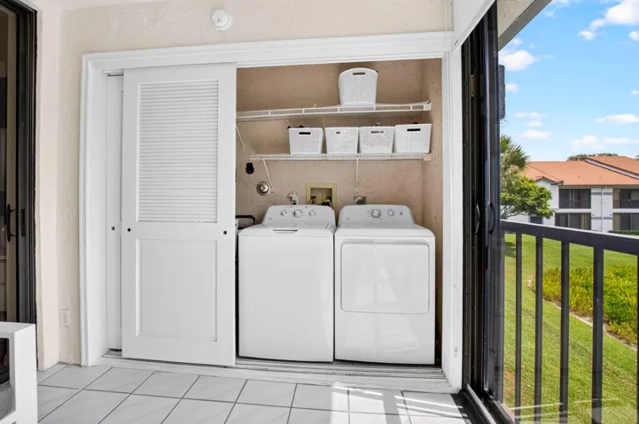 Full-Size Washer & Dryer