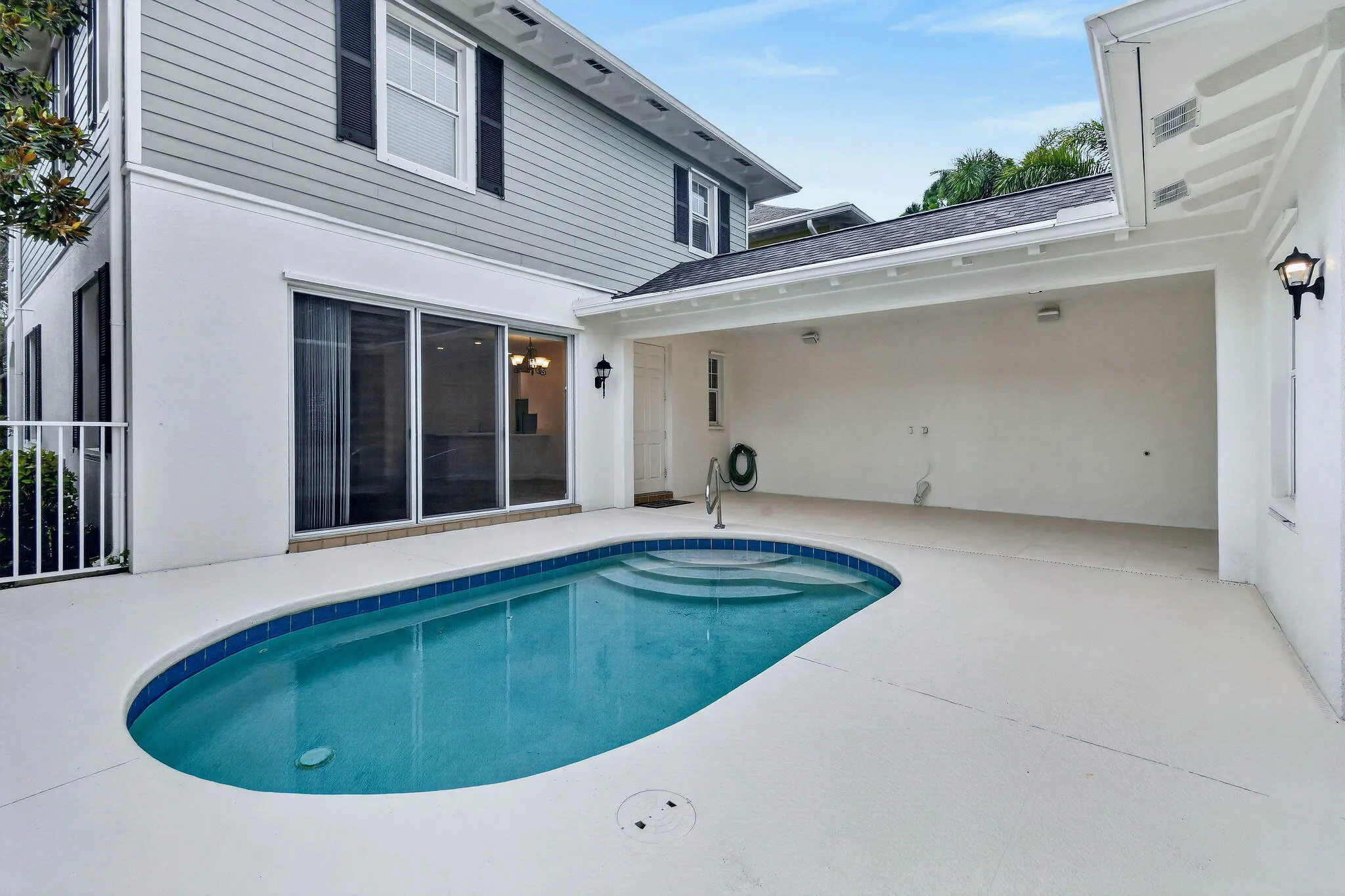 303CaravelleDr(67)