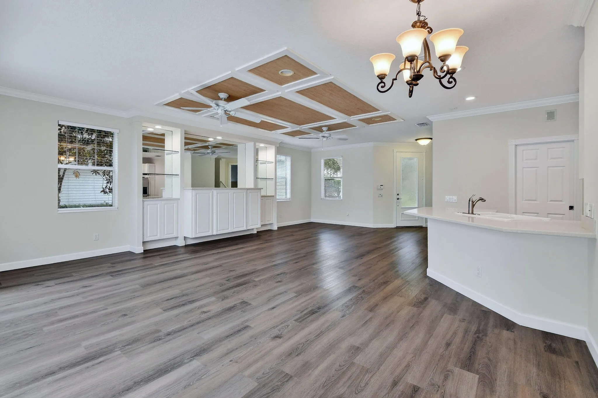 303CaravelleDr(17)
