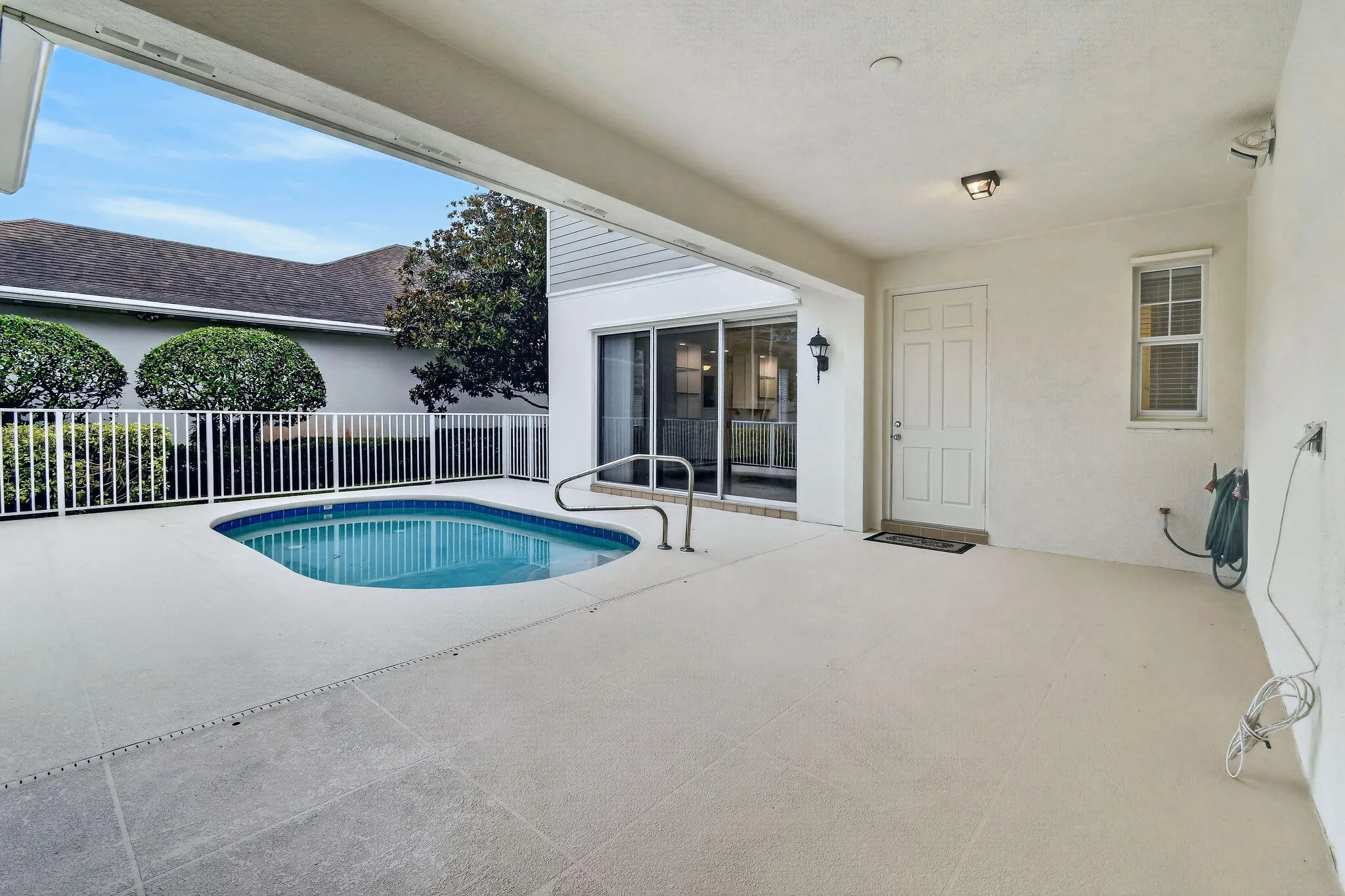 303CaravelleDr(63)