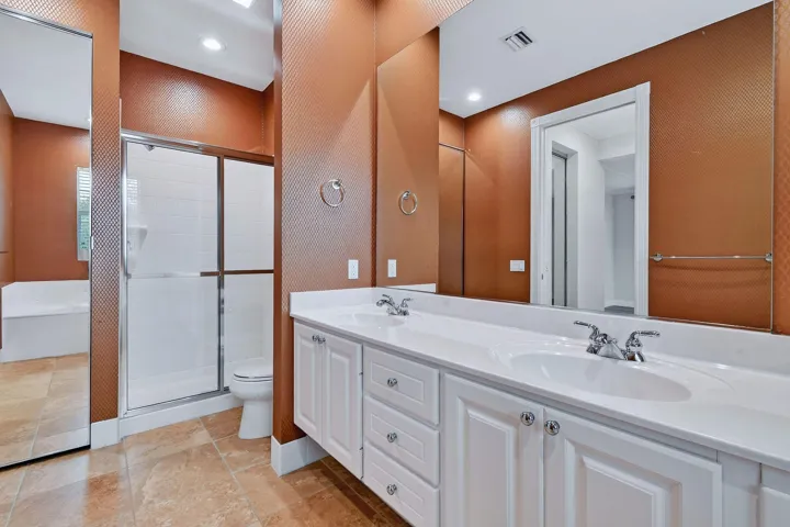 303CaravelleDr(45)