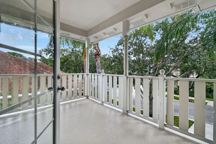 303CaravelleDr(57)