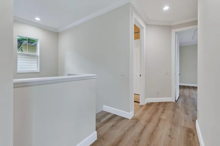 303CaravelleDr(35)