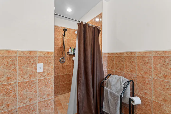 P Shower