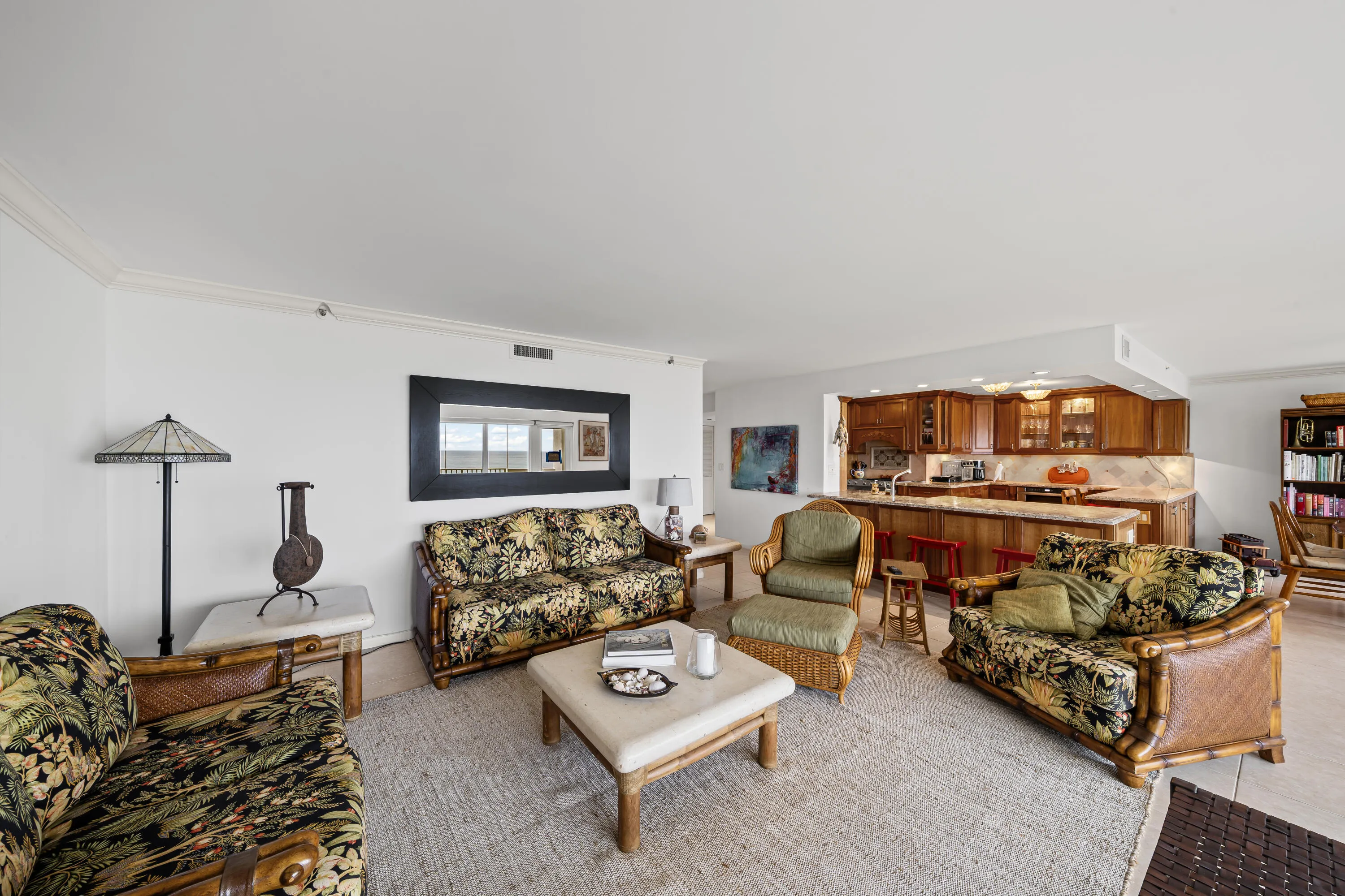 4 Living Area (2)