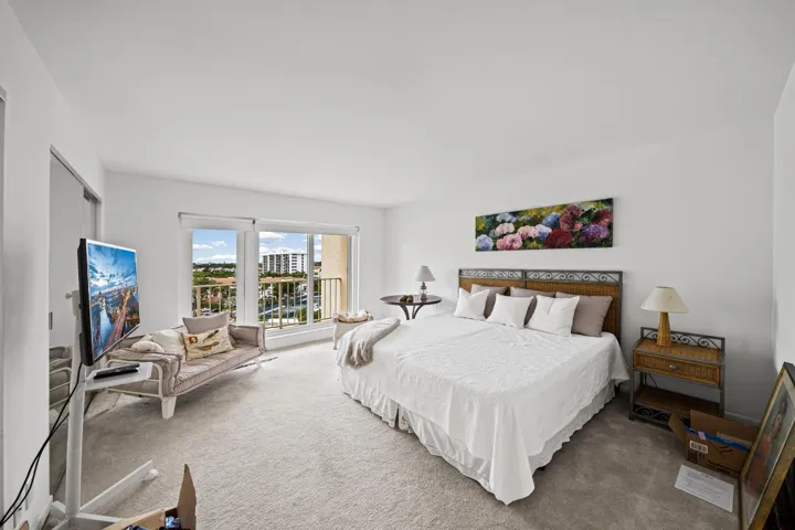7 Guest Bedroom A