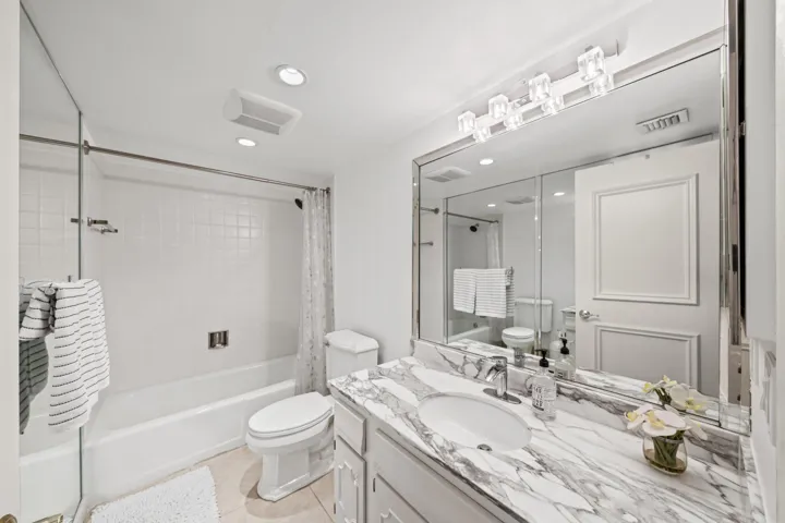 8 Guest Bathroom