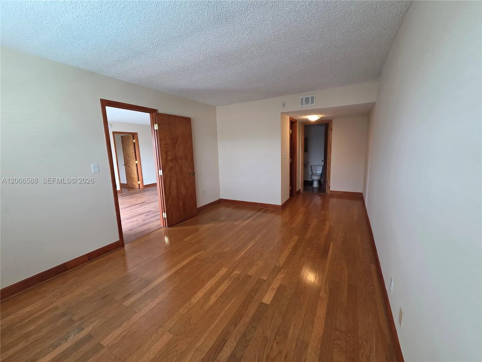 M.Bedroom