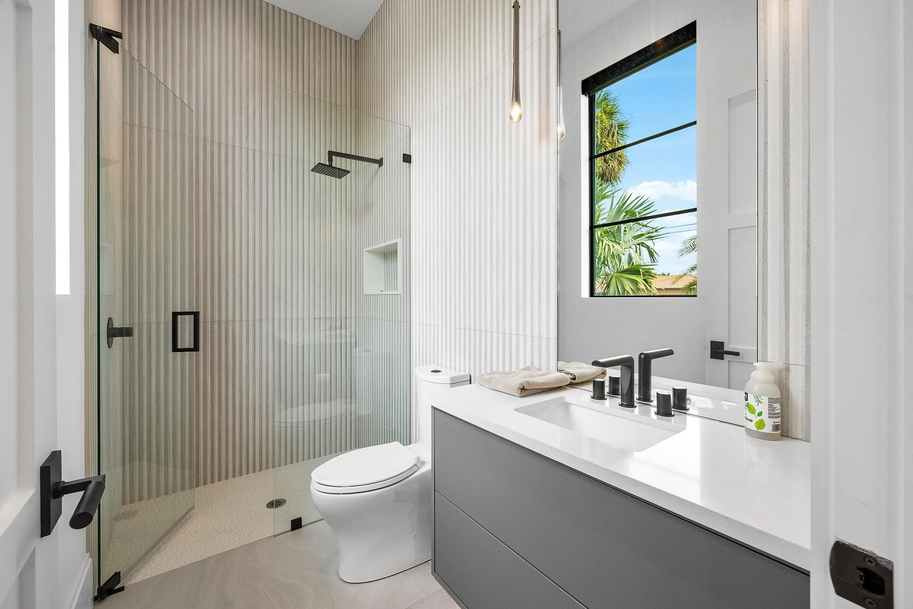 5th Bathroom