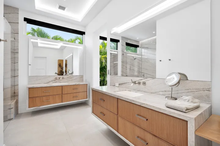 Owners Bathroom