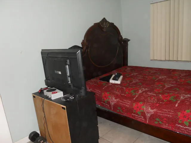 2nd bedroom
