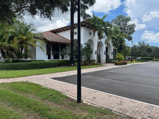 Clubhouse Entry