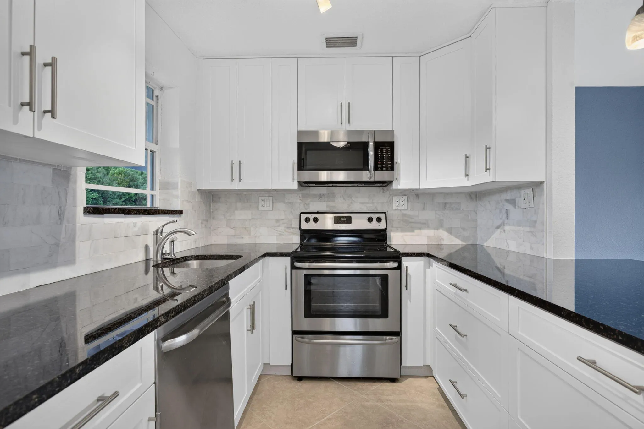 29-web-or-mls-1240-2552