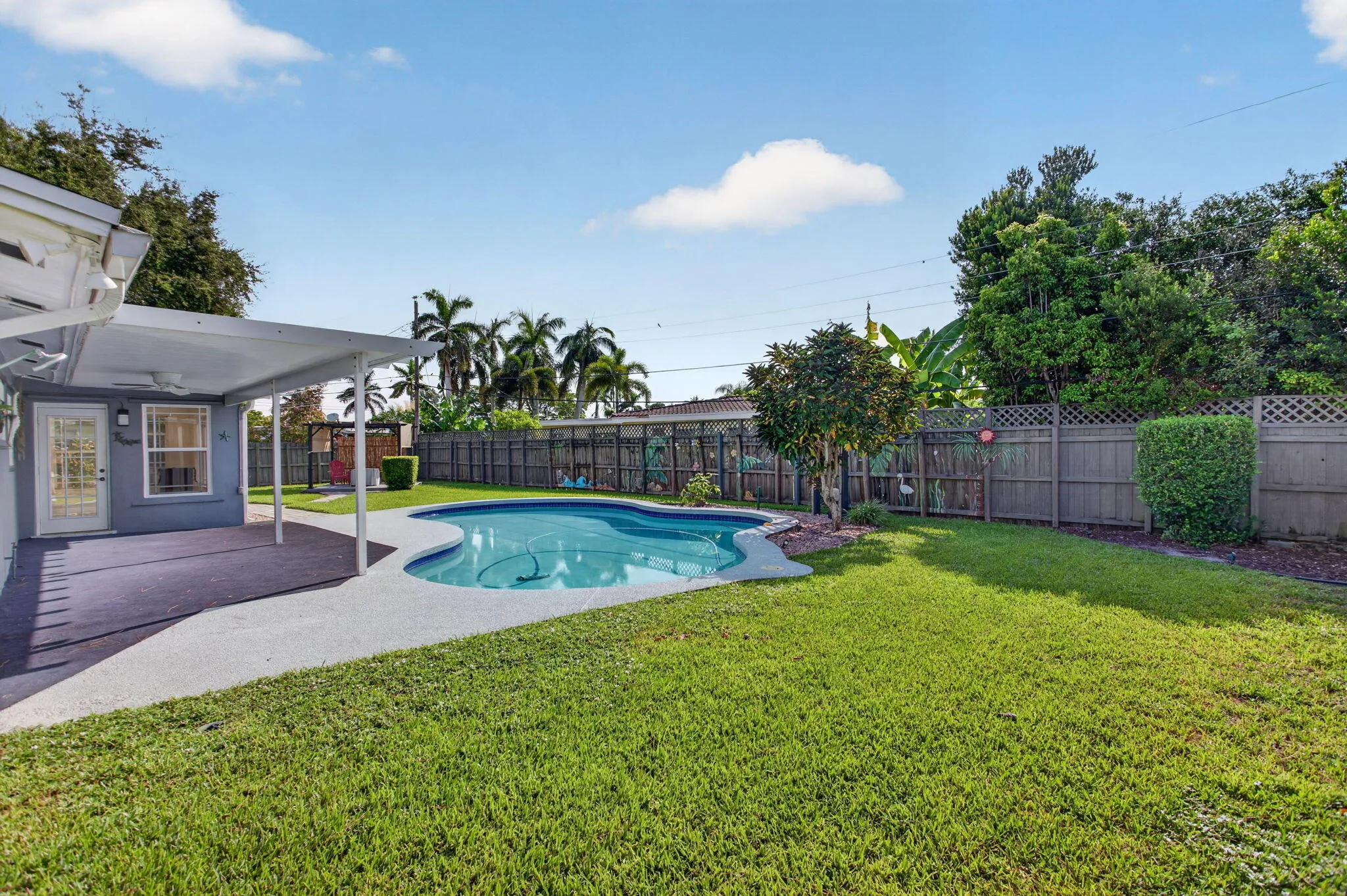 8-web-or-mls-1240-2452