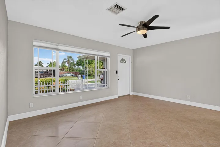 18-web-or-mls-1240-2497