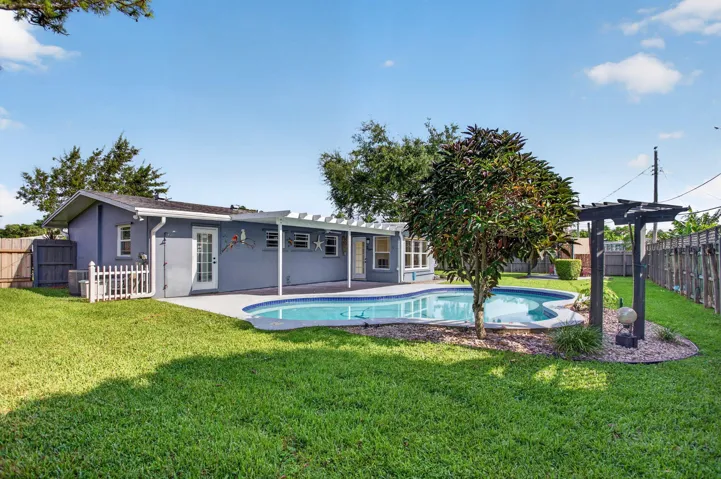 7-web-or-mls-1240-2447